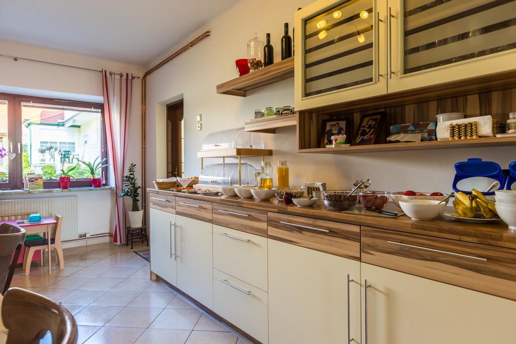 Gaestehaus - Doris - Wenzl Moerbisch Am See Ngoại thất bức ảnh